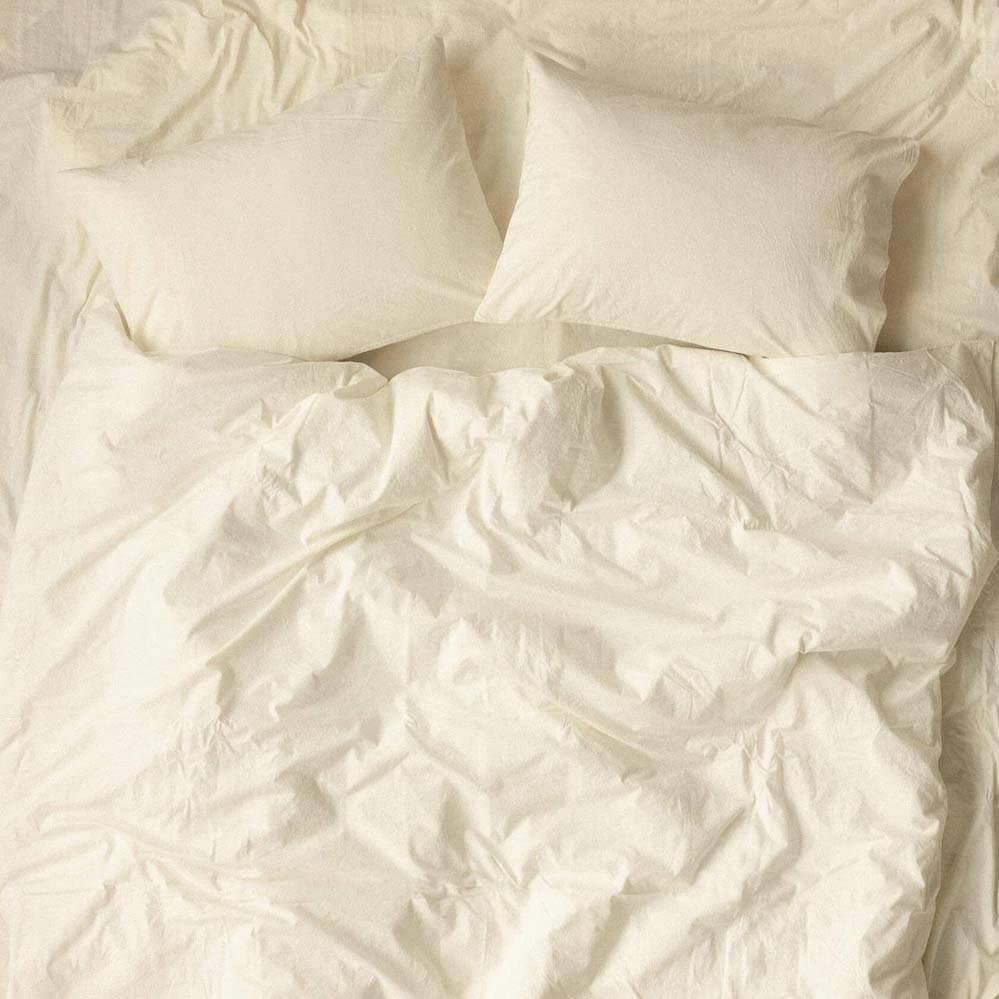 однотонное постельное белье бязь молочного цвета