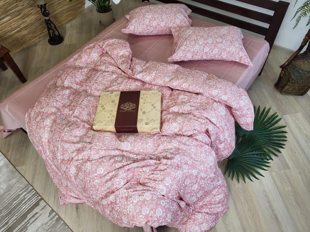турецкое постельное белье сатин премиум розового цвета с розами muscat rose фото 1