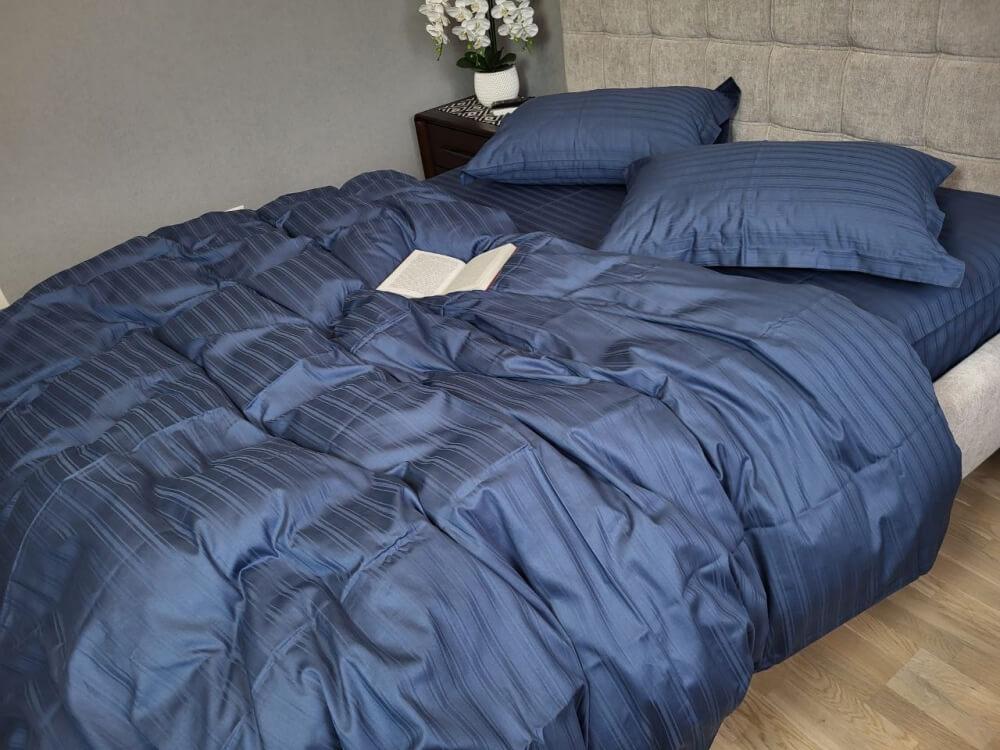 турецкое постельное белье мульти страйп сатин темно-синего цвета фото 1