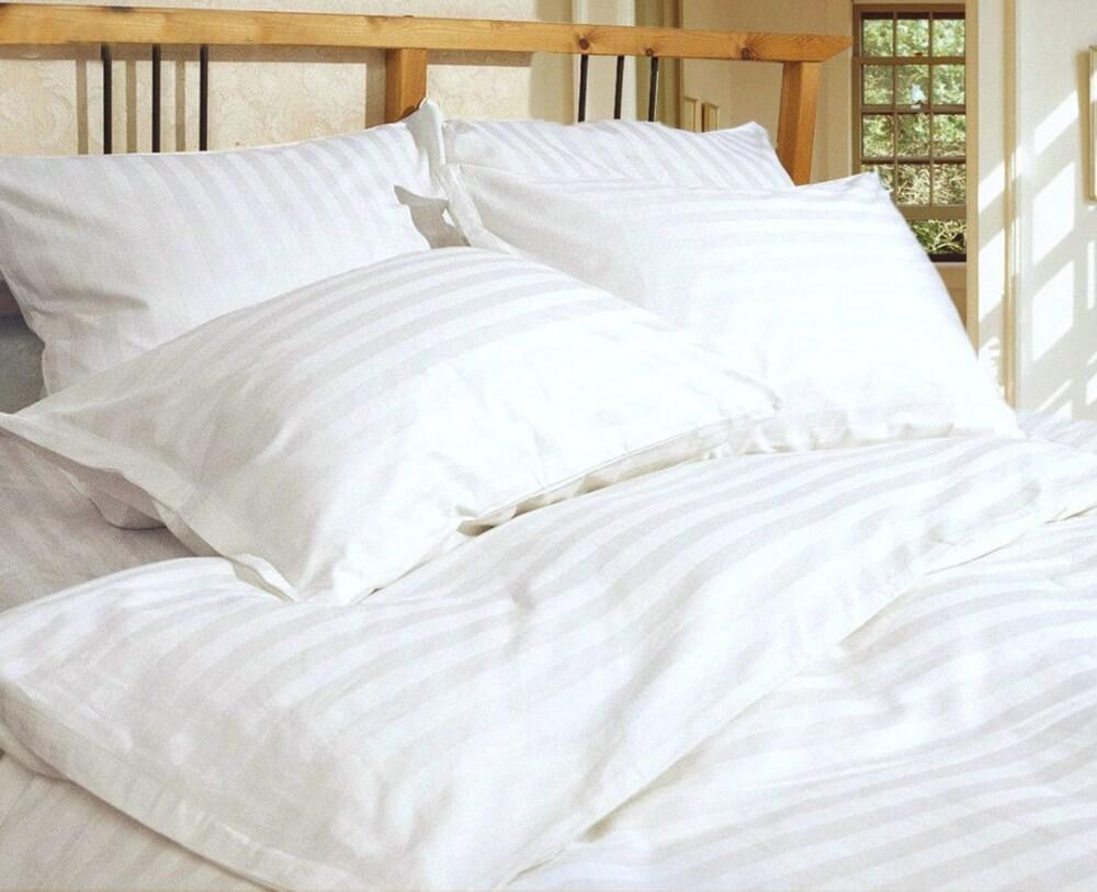 постельное белье страйп-сатин белого цвета, полоска 2/2, плотность 150 г/м2