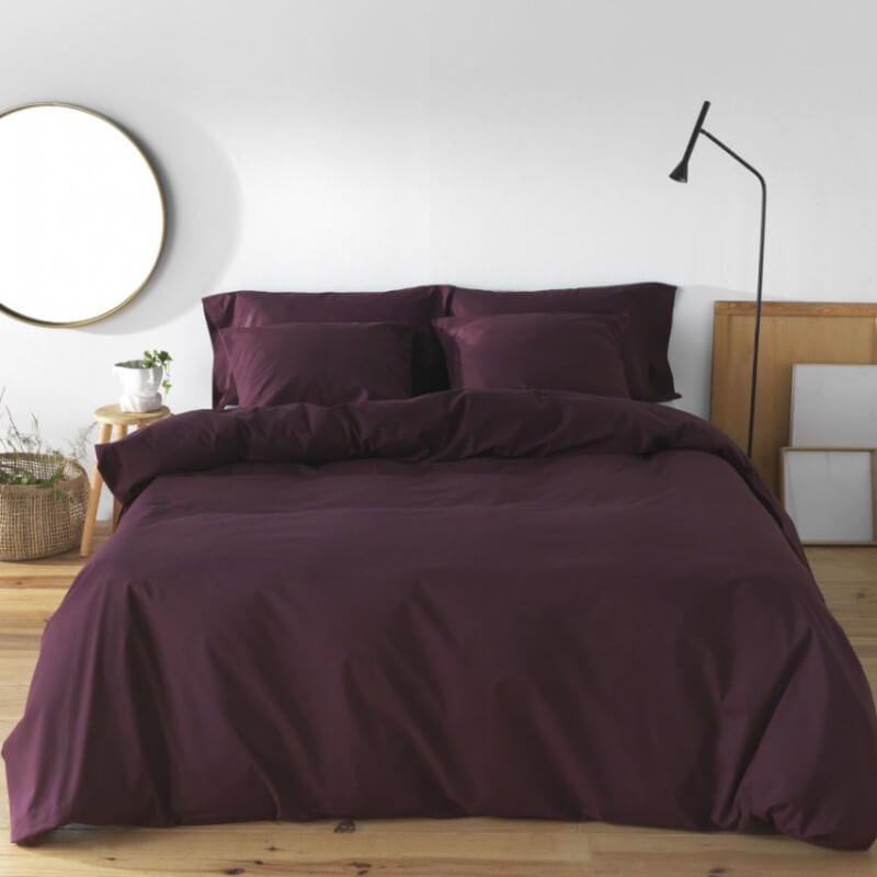 однотонное постельное белье ранфорс турция баклажнанного цвета