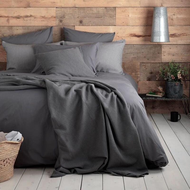 однотонное турецкое постельное белье темно-серого цвета грфит или антрацит