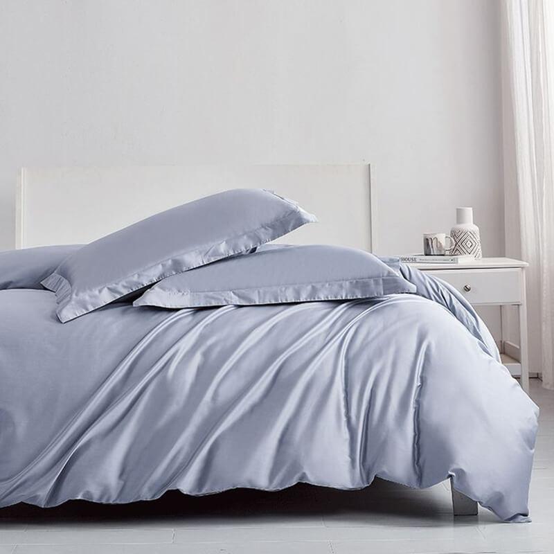 однотонное постельное белье сатин светлого голубого цвета