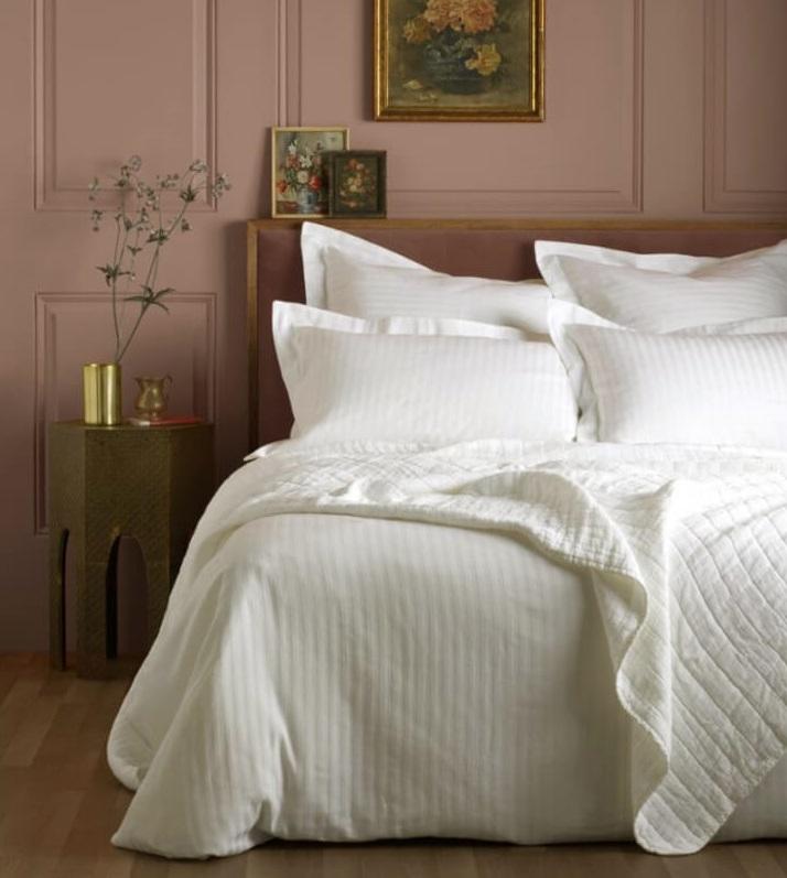 однотонное постельное белье страйп сатин цвета шампань фото 1