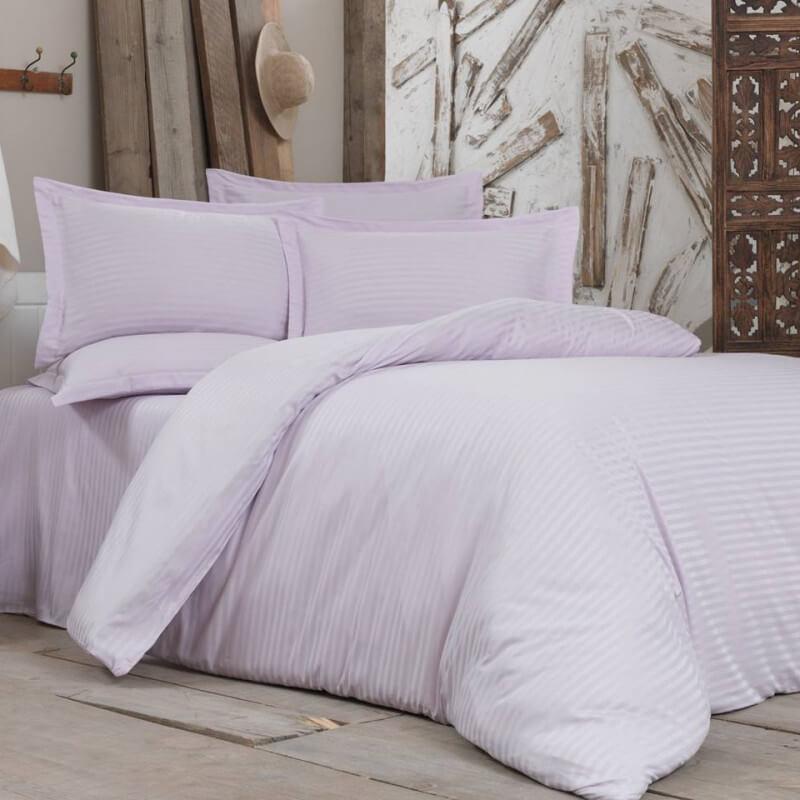 постельное белье страйп сатин светлого лилового цвета