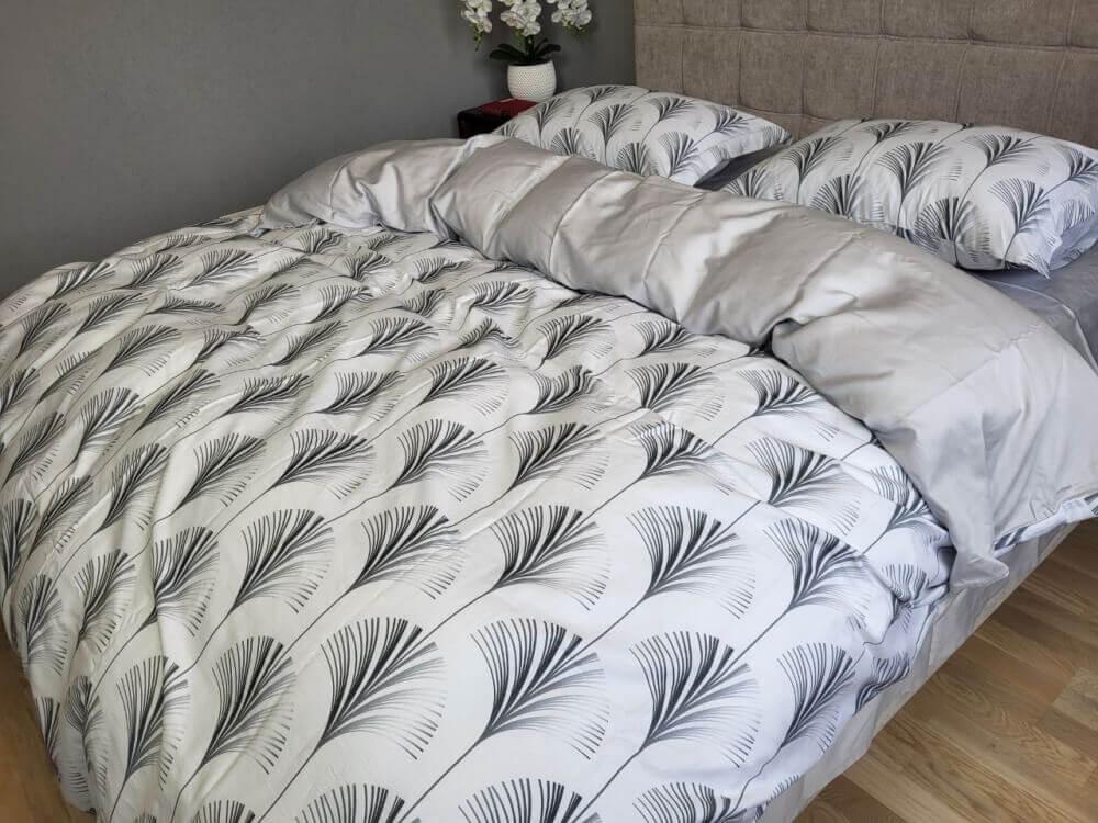 постельное белье сатин премиус серого цвета абстракция фото 1