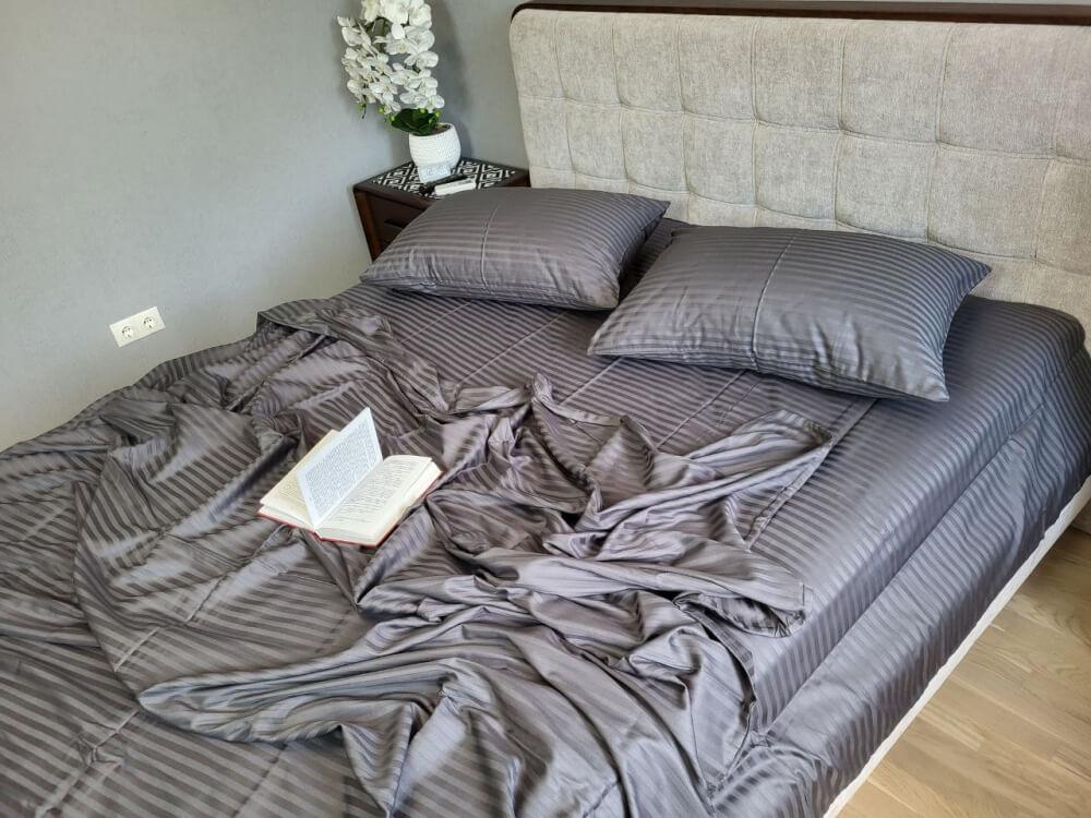 постельное белье страйп сатин серого цвета lux gray shadow фото 1