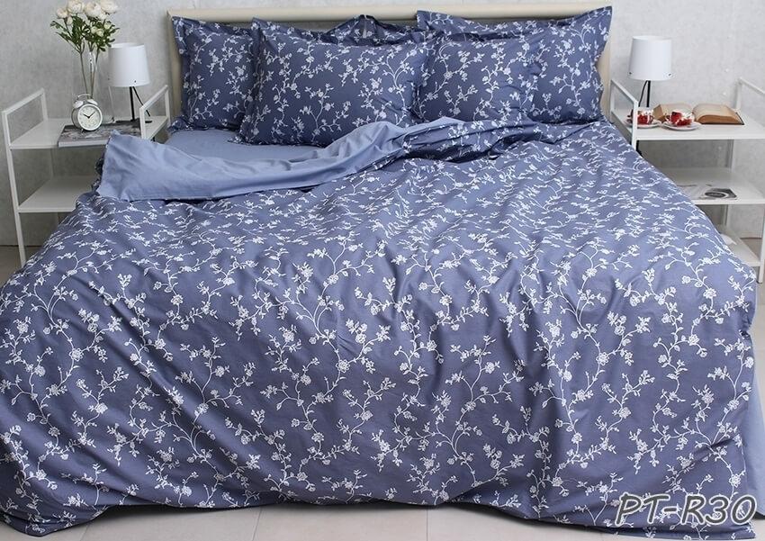 темно-синее постельное белье с мелкими цветами и веточками фото 1