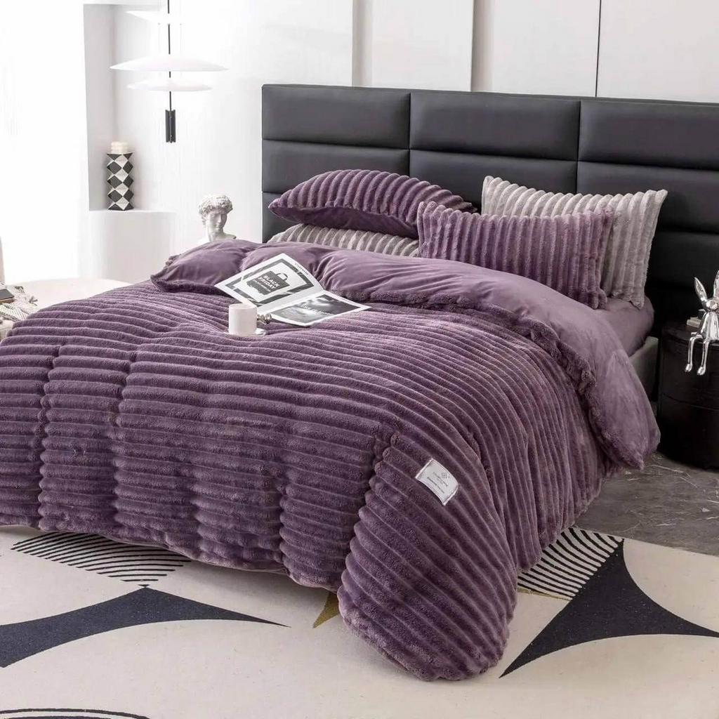 велюровое постельное белье фиолетового цвета