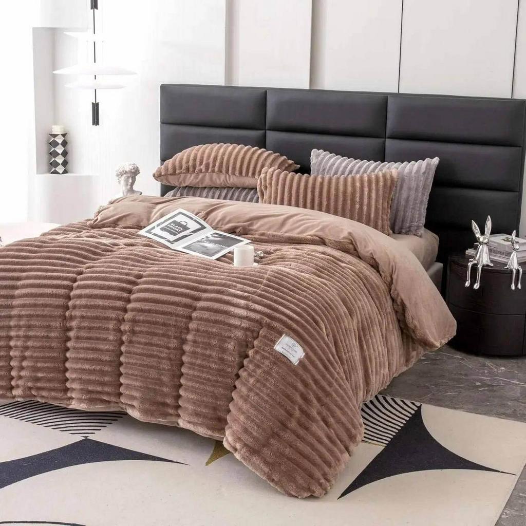 велюровое постельное белье коричневого цвета