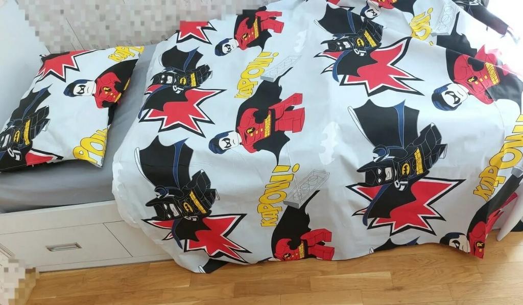 постельное белье лего бэтмен красно-черного цвета на белом фоне фото 1