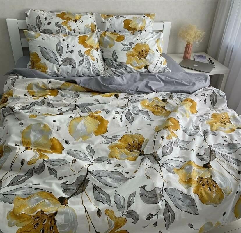 турецкое постельное белье люкс с горчичными цветами, серыми веточками и серой простыней фото 1