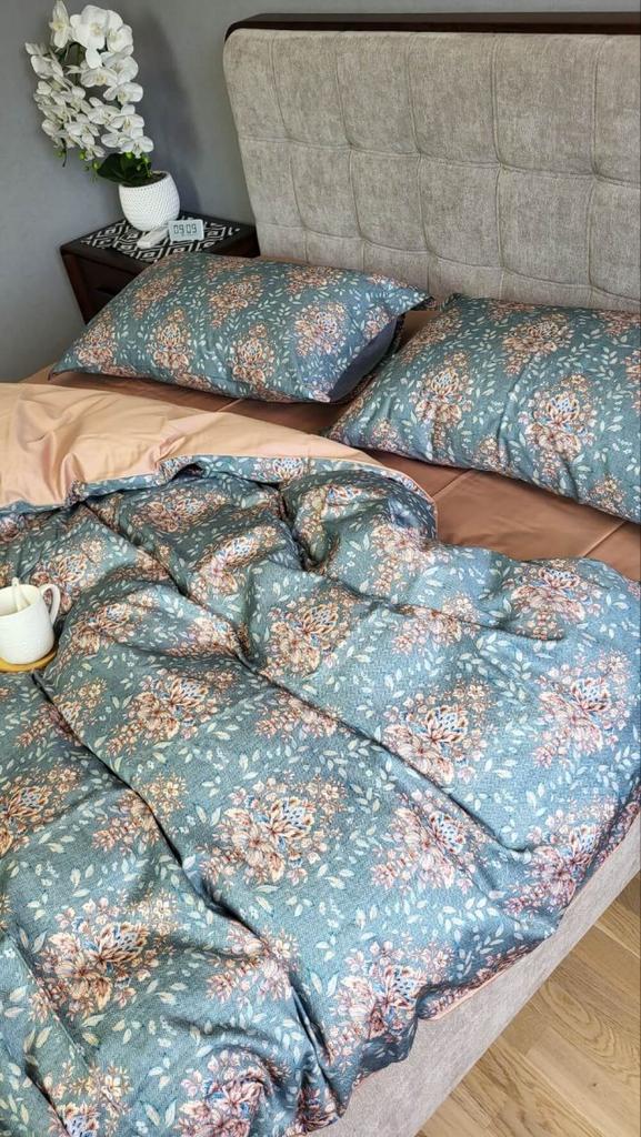 постельное белье сатин люкс с классическим коричневым рисунком на серо-изумрудном фоне фото 5