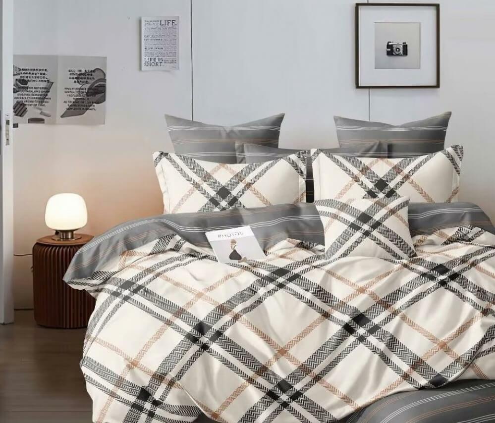 постельное белье сатин светлого цвета с серыми геометрическими полосами фото 1