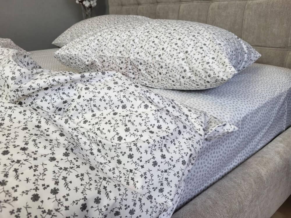 постельное белье ранфорс с мелкими серыми цветами фото 1