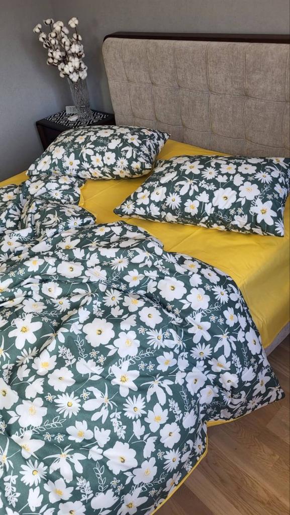 постельное белье ранфорс ромашки на темном зелено фоне фото 1