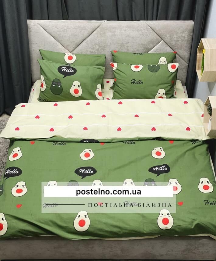 постельное белье зеленого цвета с авокадо и надписью hello