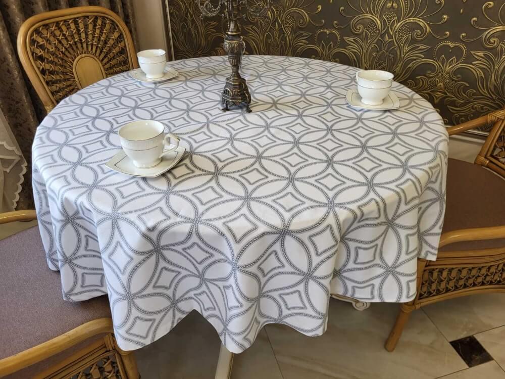 тефлоновая скатерть водоотталкивающая серая с узором ромбы на круглый стол фото 1