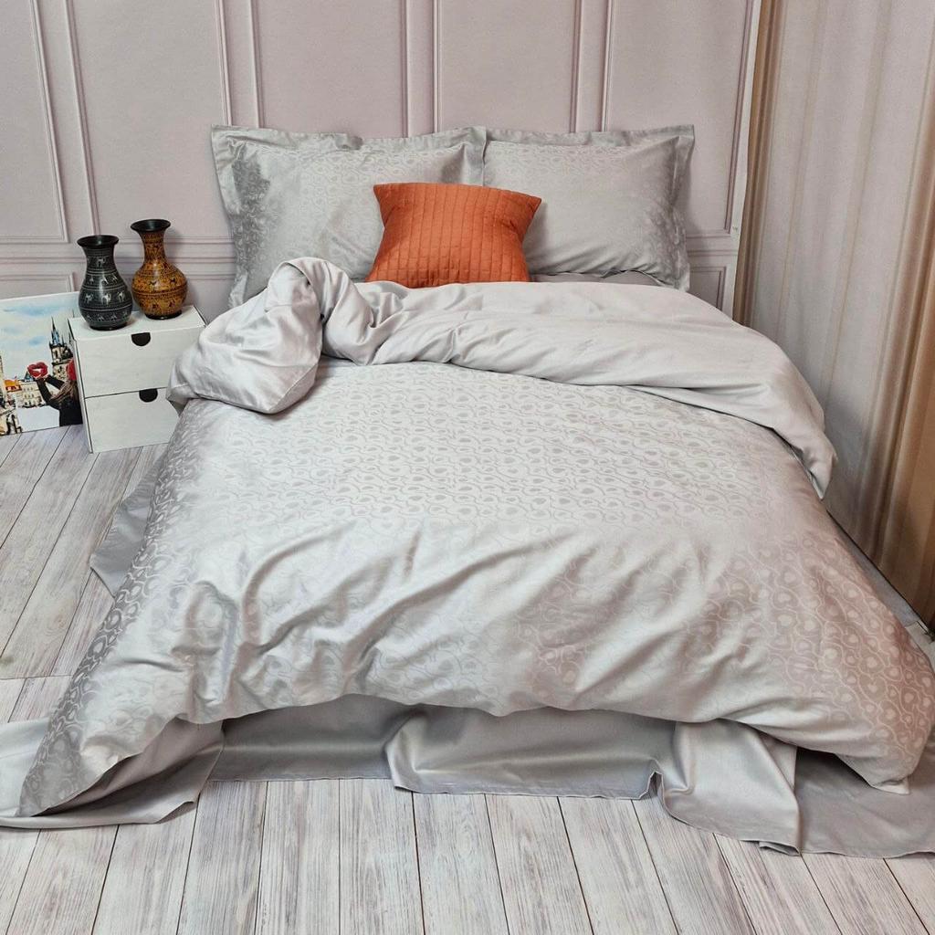 жаккардовое постельное белье сатин цвета платина с сердечками фото 1