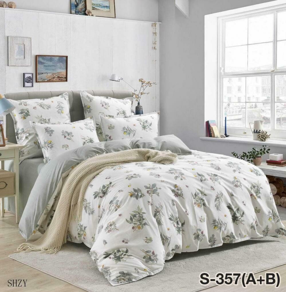 постельное белье сатин с ягодами и серыми листочками фото 1