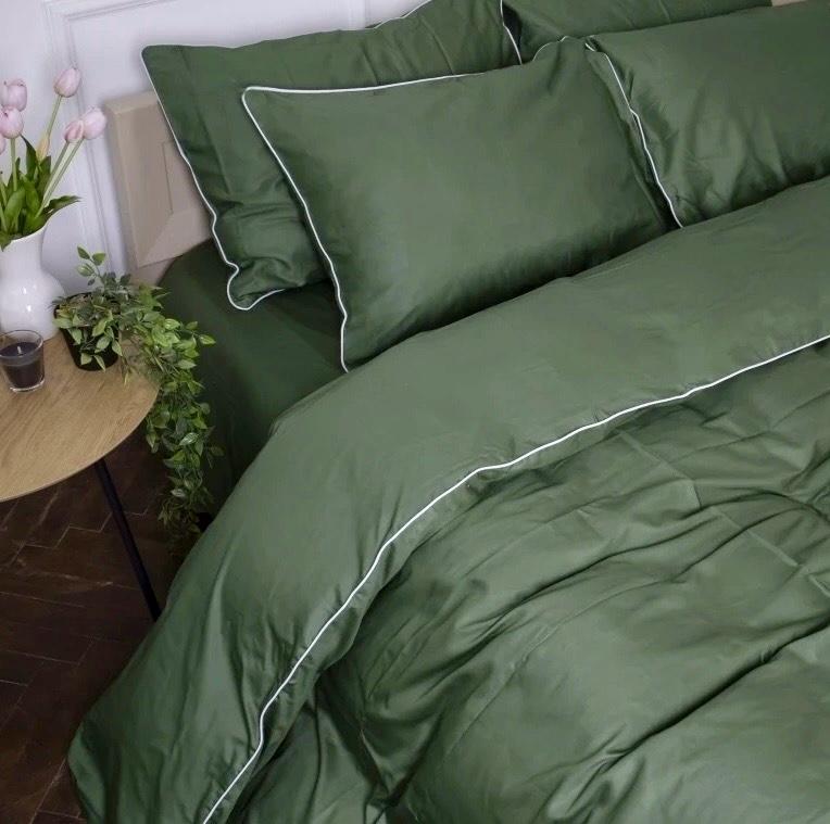 постельное белье сатин изумрудного цвета с белым кантом фото 1