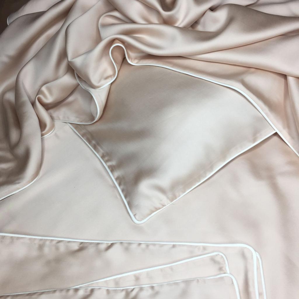 постельное белье сатин персиковая роза с кантом фото 1