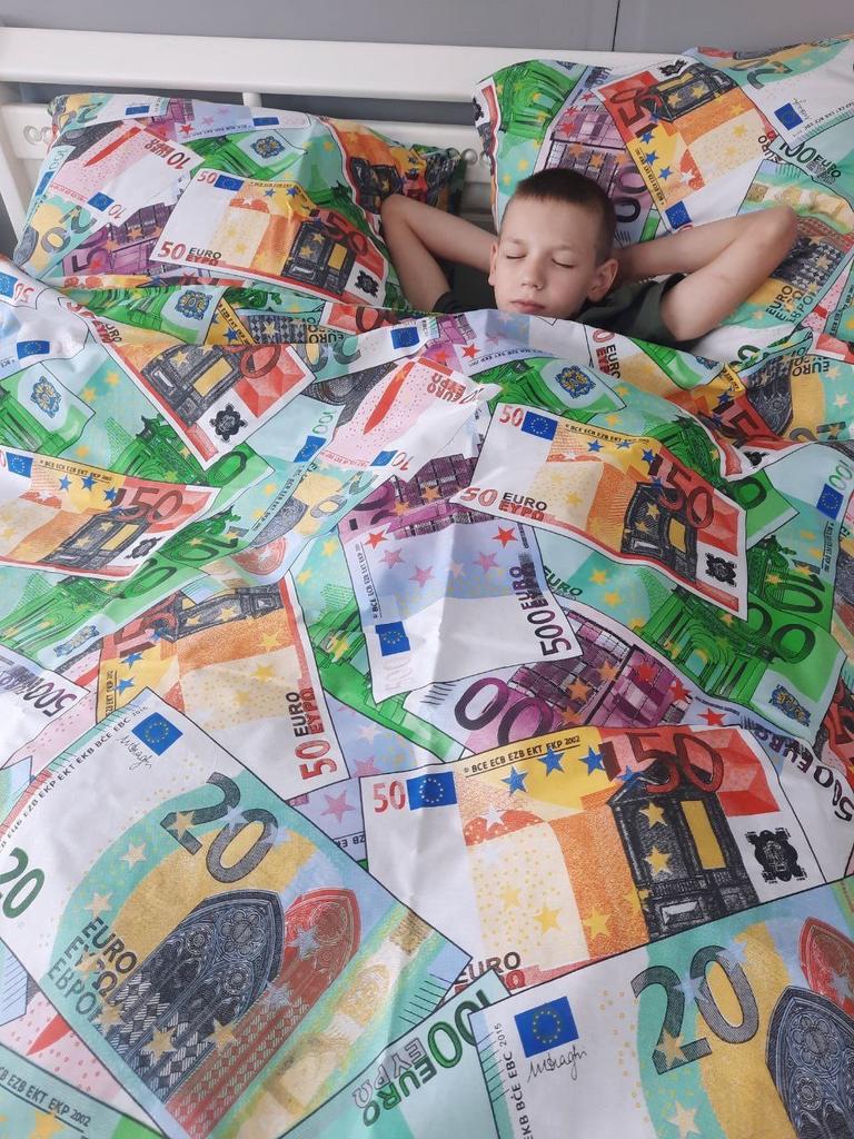 постельное белье с купюрами евро фото 1