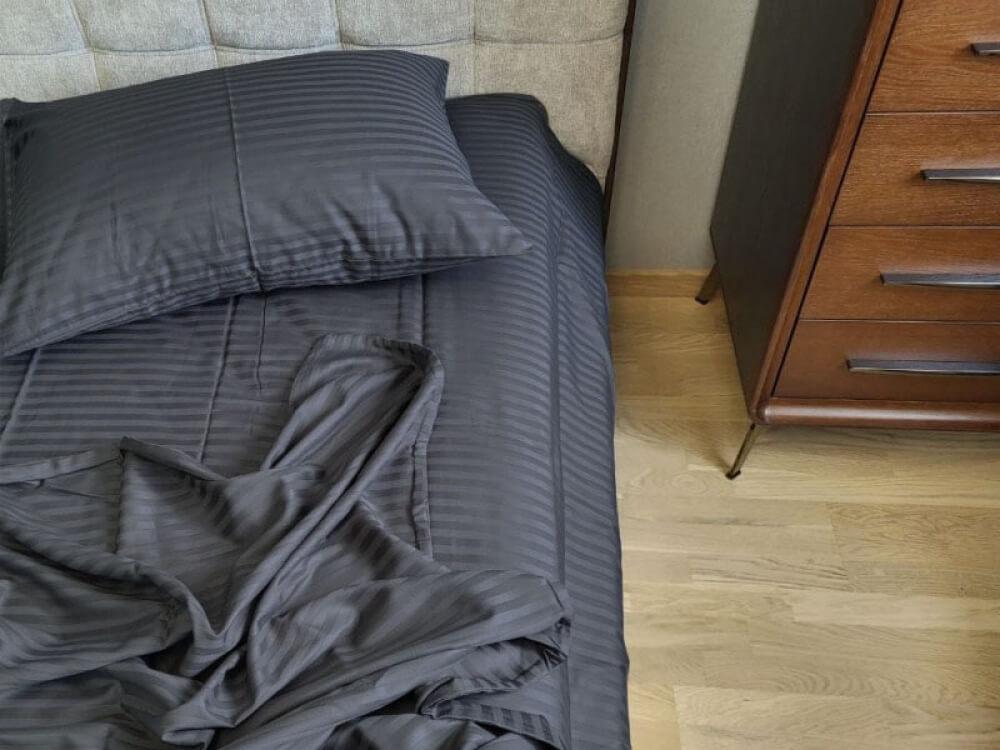 постельное белье страйп сатин черного цвета фото 1