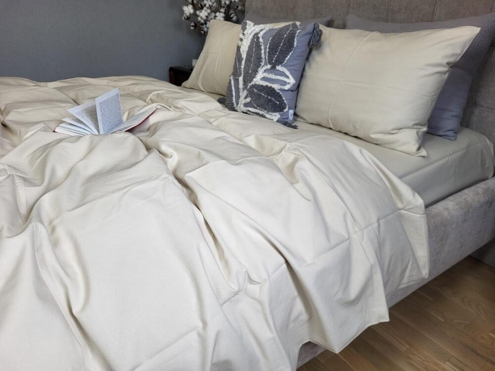 однотонное постельное белье бязь премиум светлого бежевого цвета фото 1