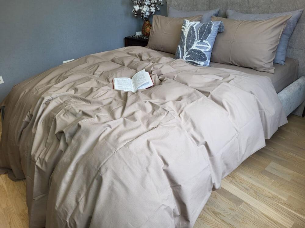 Однотонное постельное белье бязь бежевого цвета фото 1