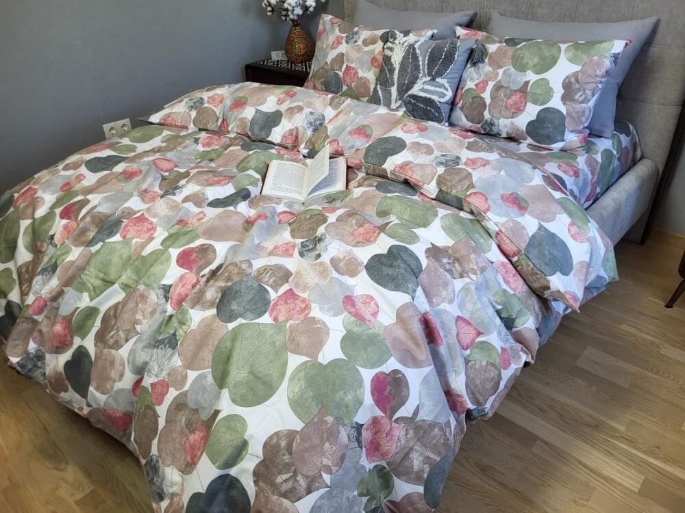 постельное белье бязь премиум с зелеными и коричневыми листьями фото 1