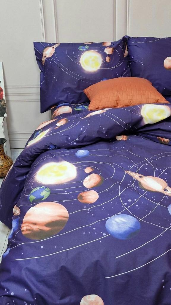 постельное белье сатин темно-синего цвета с планетами на орбитах фото 1
