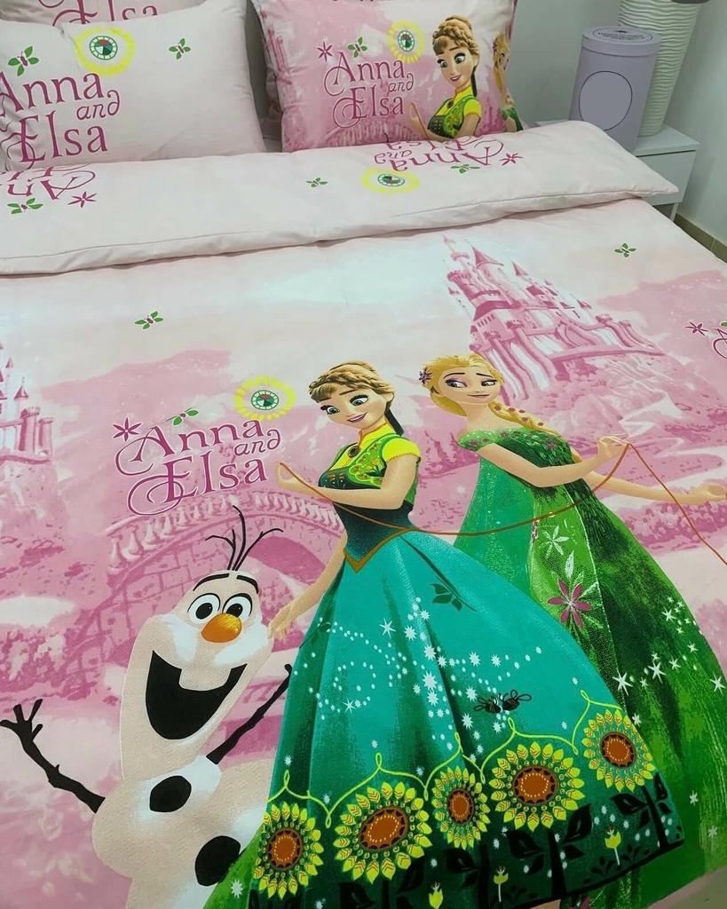 постельное белье бязь холодное сердце с Анной и Эльзой на розовом фоне фото 1