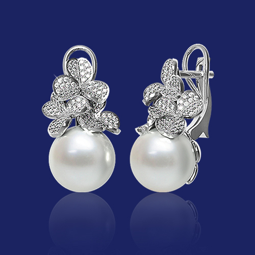 Серьги Mikimoto Classic Charm