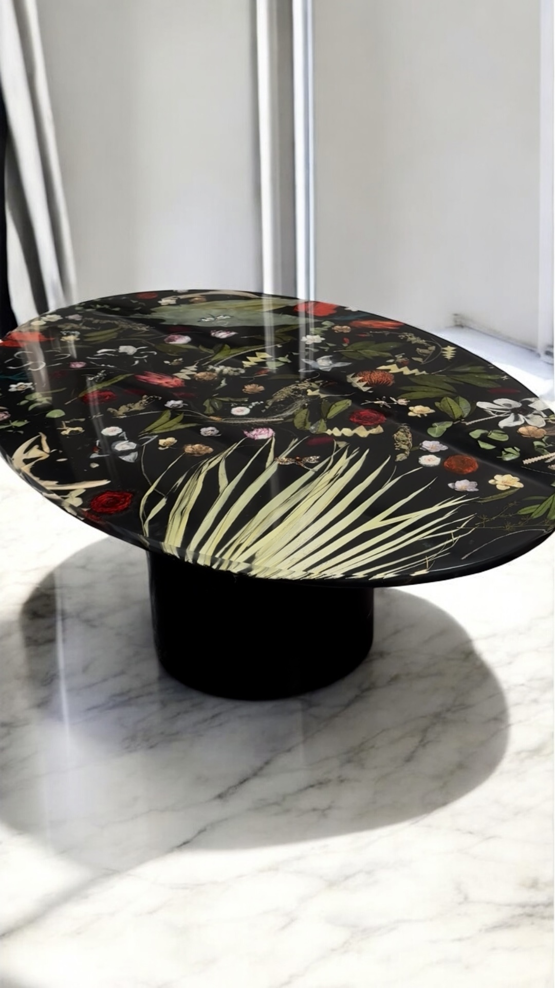 Кофейный столик 120 см