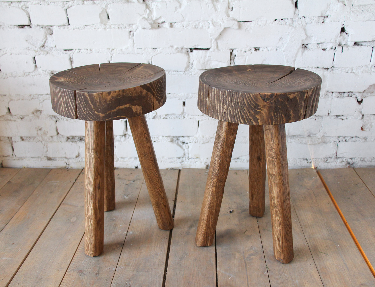 столик на трех ножках деревянный своими руками