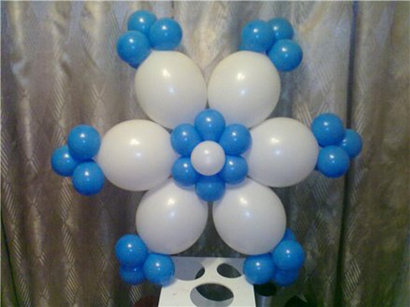 Снежинка из шариков. Снежинка из шариков. Как сделать снежинку из шариков. Снежинка из шариков. Снежинка из шариков.