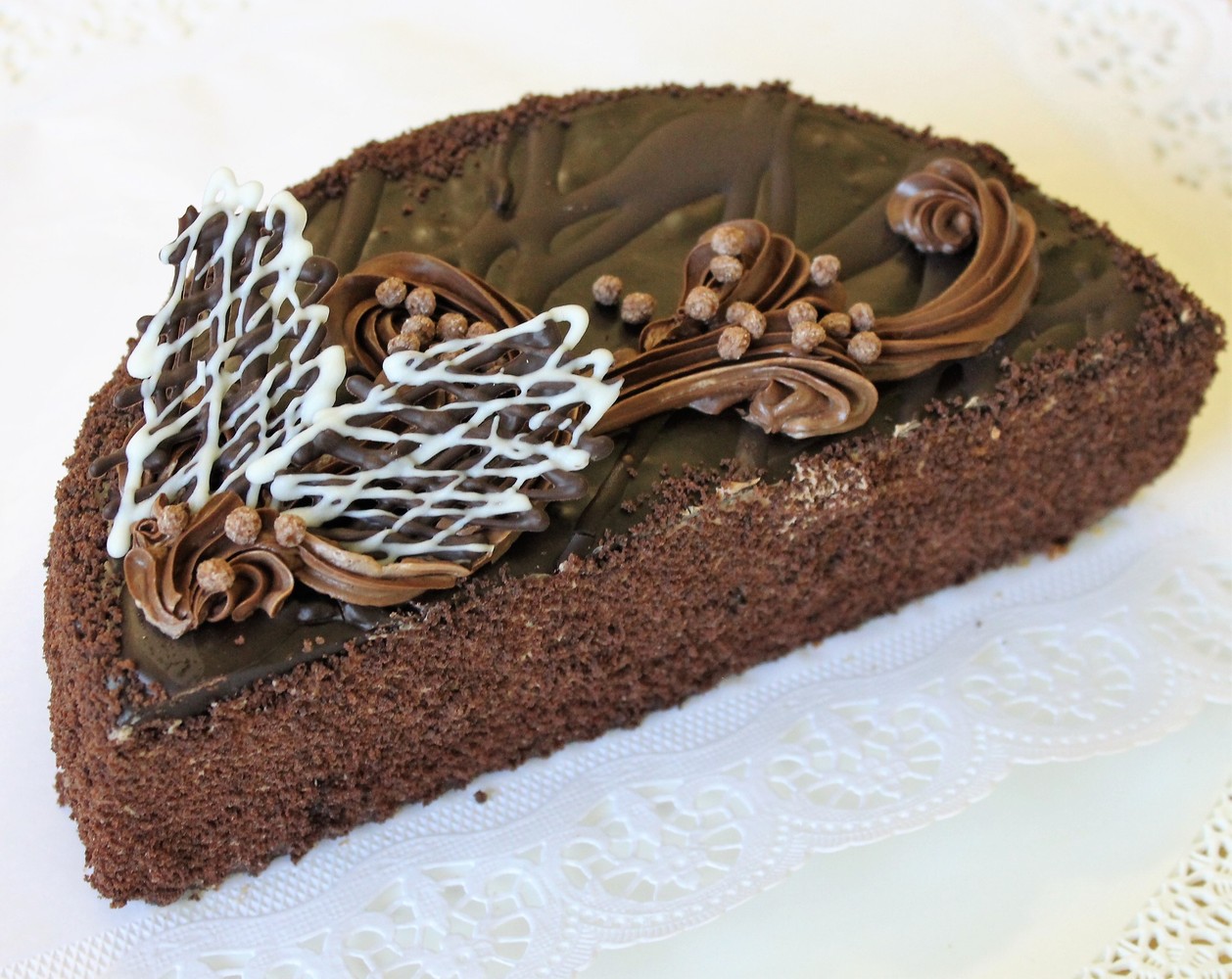 «Черный принц»: простой рецепт вкуснейшего торта на кефире