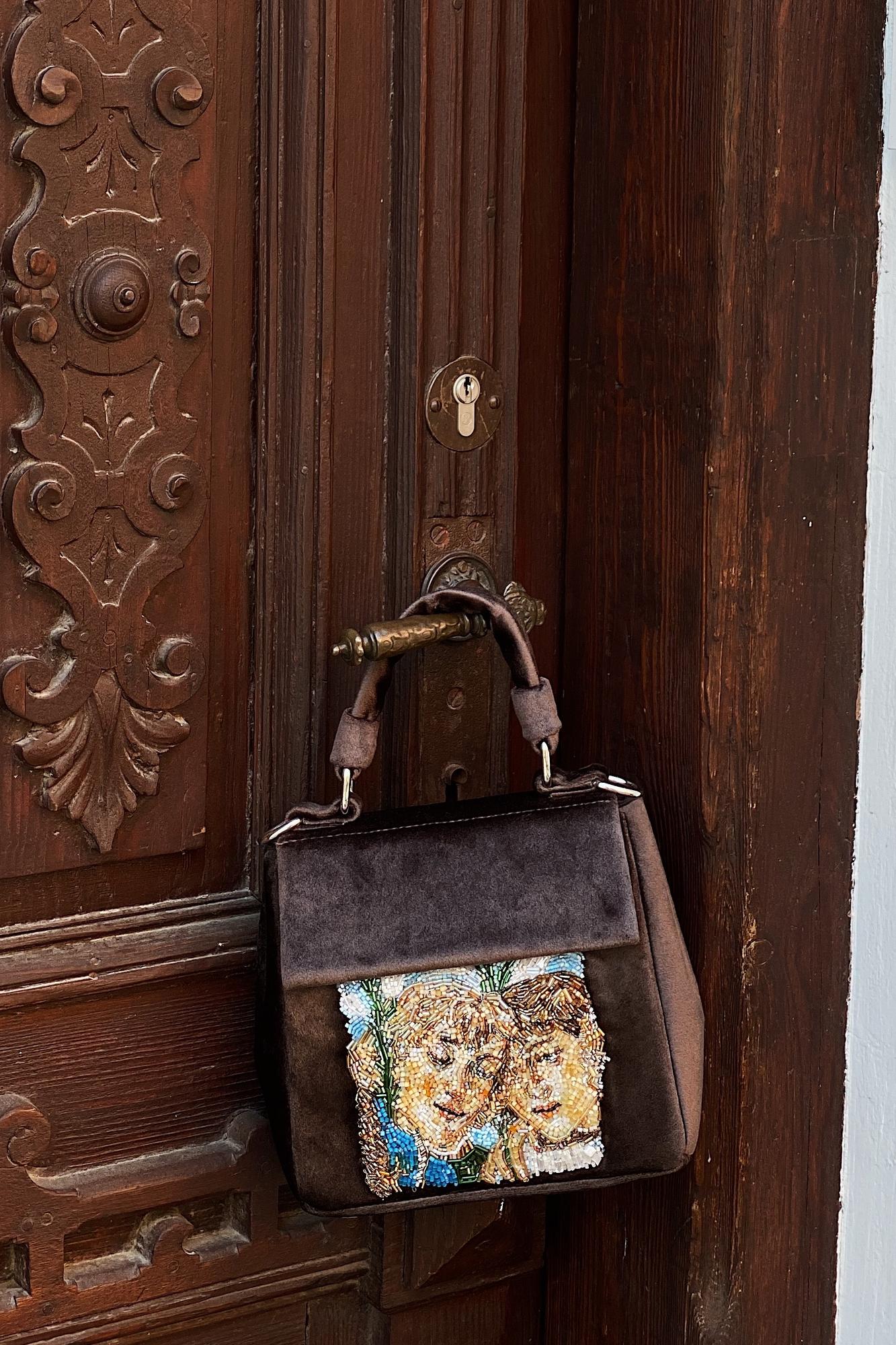 KISA BAG “Мадонна с гранатом” фрагмент