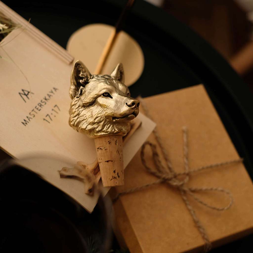 Вовк. Стопер для пляшки