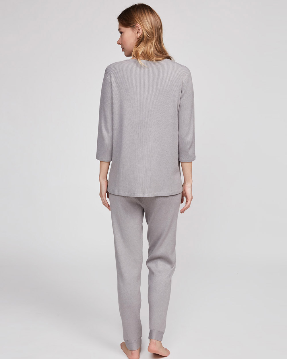 Домашний комплект свитер и брюки из вискозы Gisela Испания 3/1907-3/1908