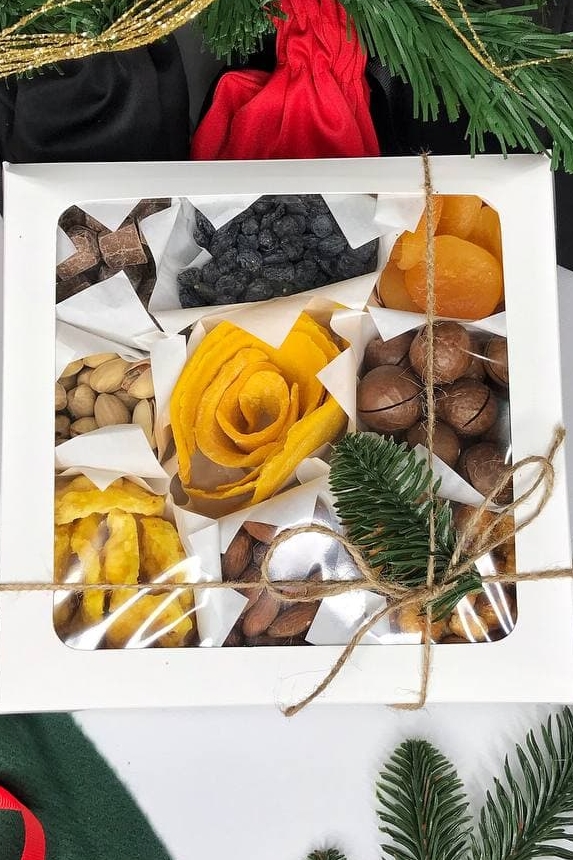 Подарочный бокс 2