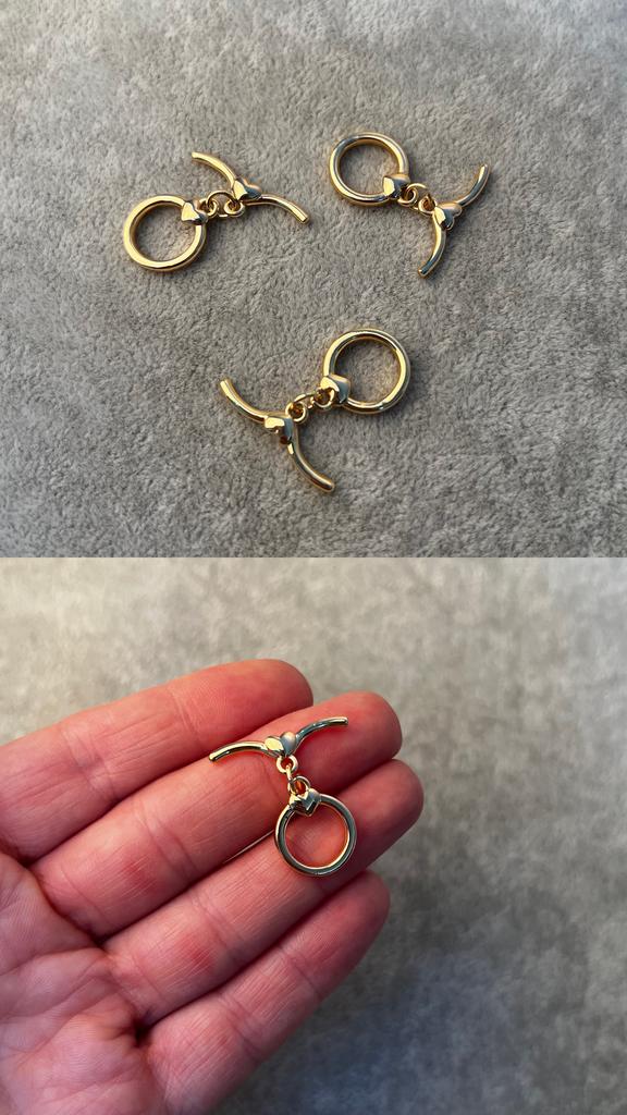 Тогл с позолотой