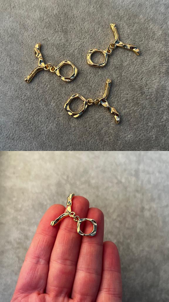 Тогл с позолотой