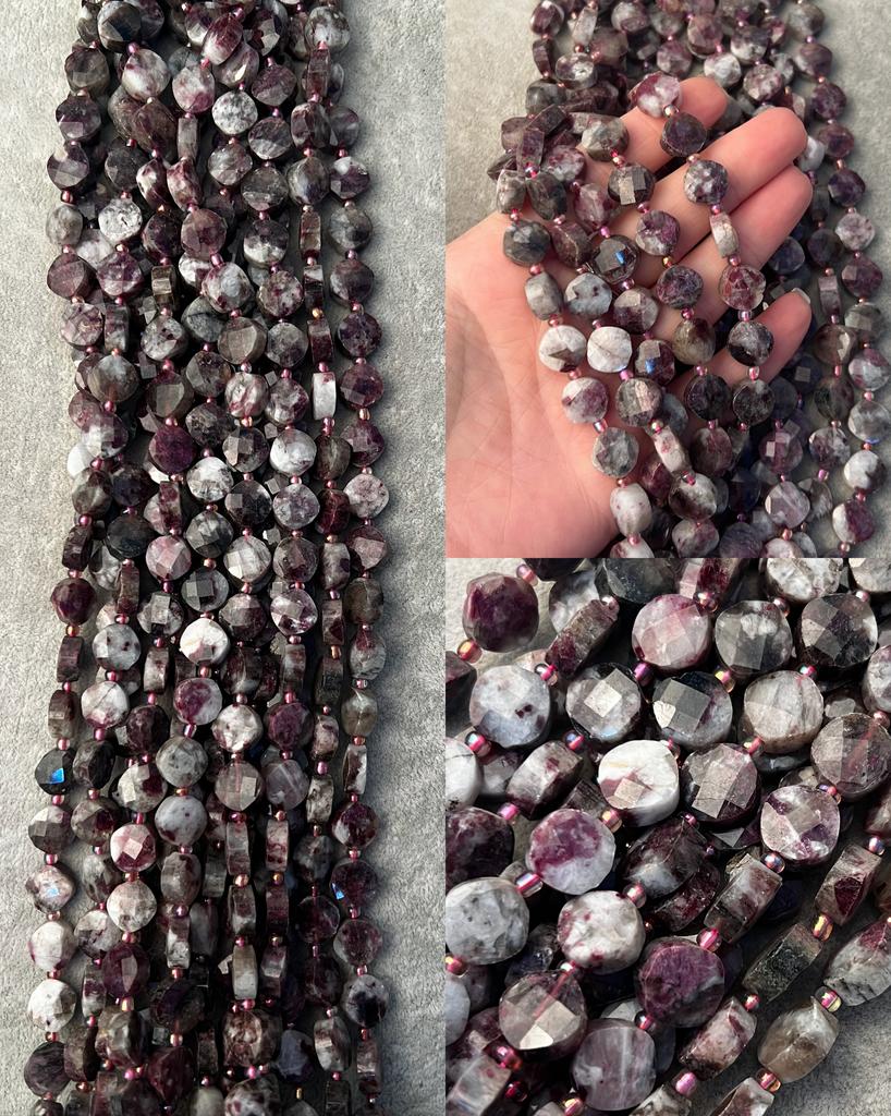 Сливовый турмалин 11 х 10 мм