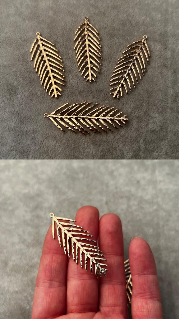 Подвеска с позолотой 47 х 19 мм