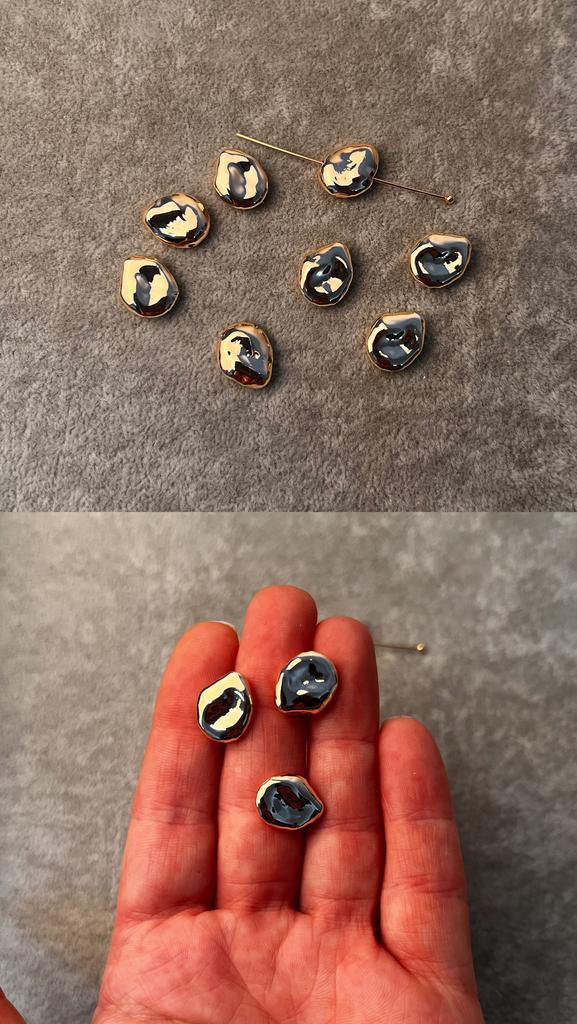 Бусины с позолотой 18 ка 14 х 12 мм