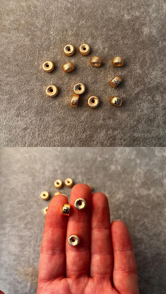 Бусины полые с позолотой 18 ка 8 х 5 мм