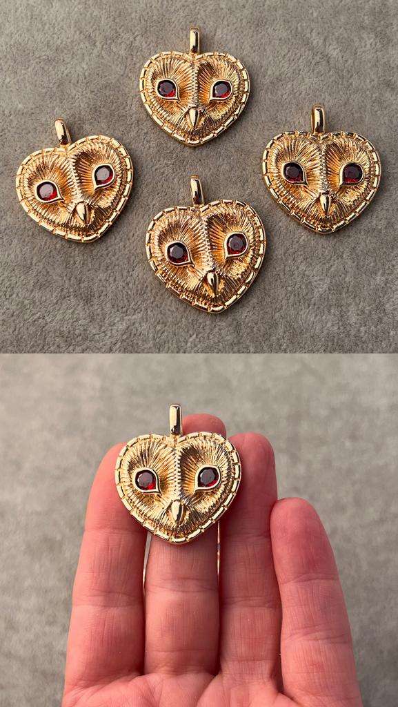 Подвеска с позолотой и фианитами 30 х 34 мм