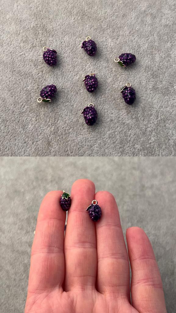 Подвеска с позолотой и эмалью 7 х 12 мм